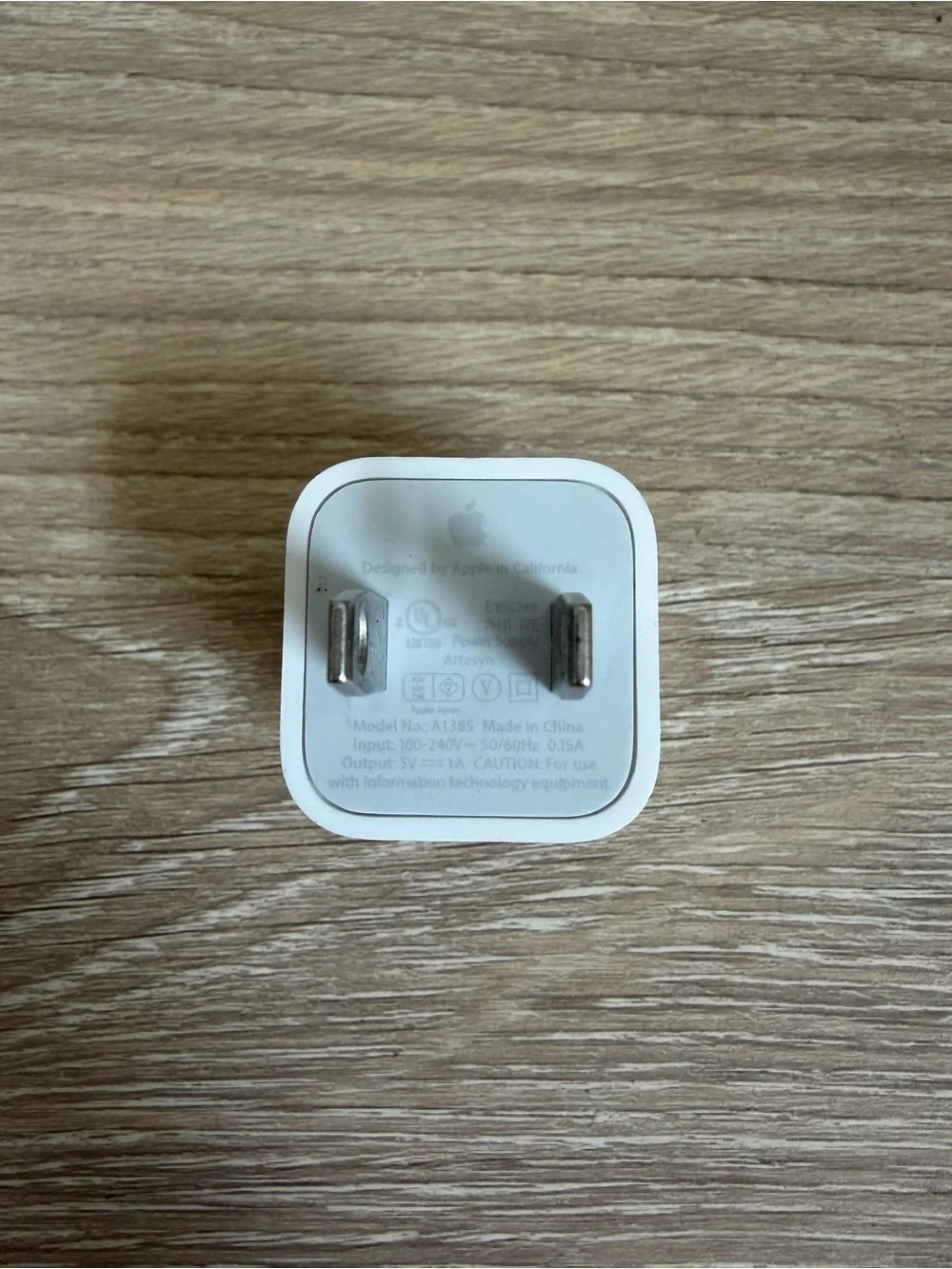 Used Original Apple 5W USB Power Adapter Wall Charger for iPhone iPod